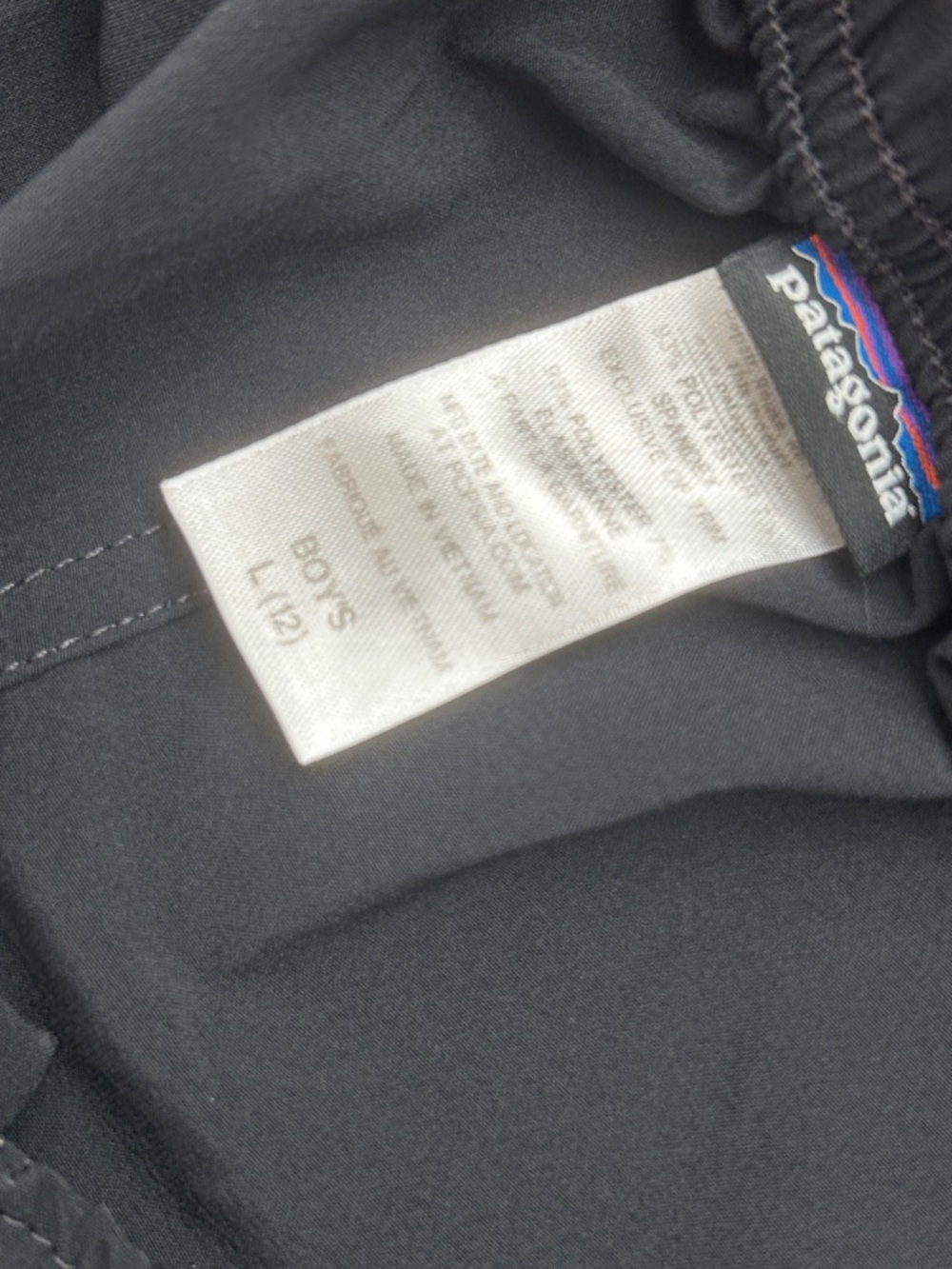 Patagonia Boys Black Board Shorts Size Large 12 - Picture 4 of 4